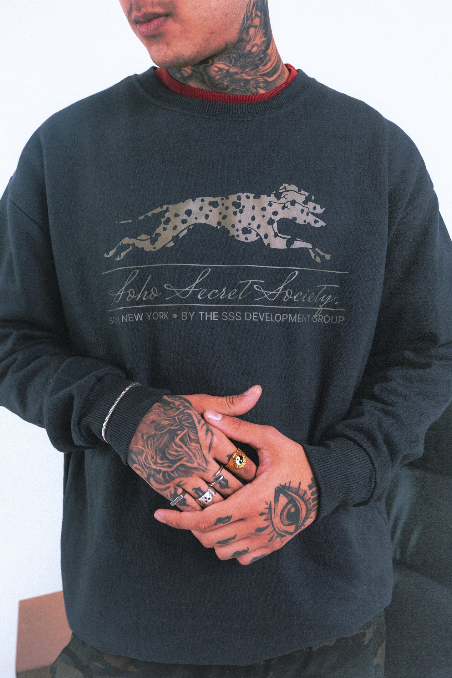 Crewneck 'Dalmatian' Cinza Escuro