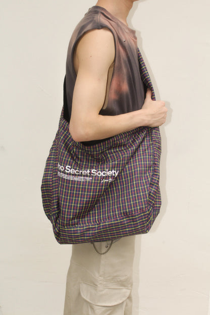 Bolsa Reversível 'Plaid' Preta/Xadrez