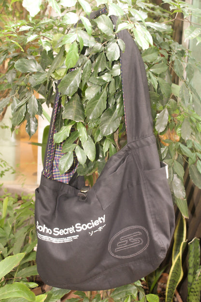 Bolsa Reversível 'Plaid' Preta/Xadrez