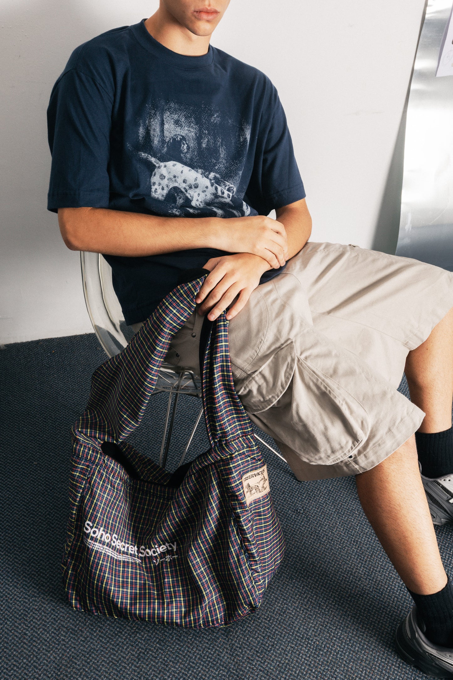 Bolsa Reversível 'Plaid' Preta/Xadrez